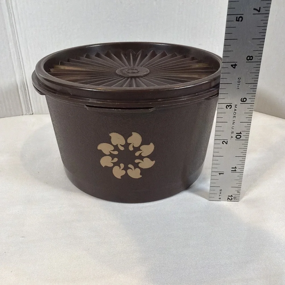 Vintage Tupperware Servalier Canister Brown‎ 1298-14 Kitchen Storage Retro